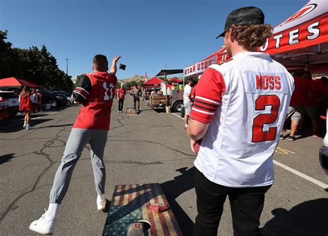 Photo gallery: College football season is here – Deseret News.